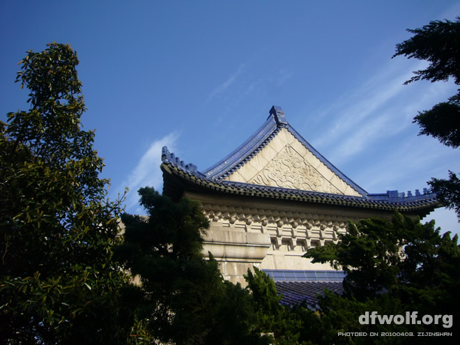 偶遇4月蓝天