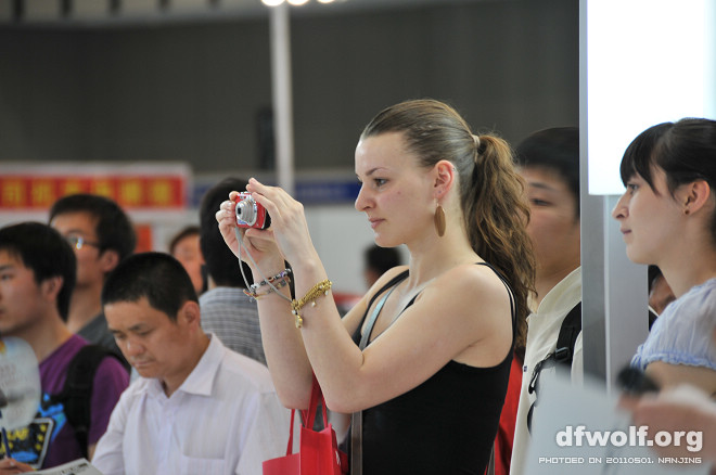 Auto Show in Nanjing 2011  by mzihen.com