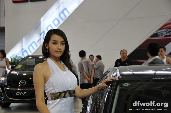 Auto Show in Nanjing 2011  by mzihen.com